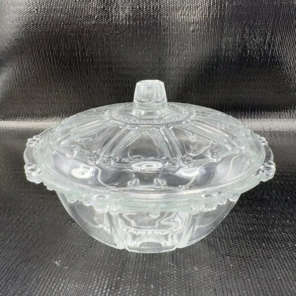 Vintage KIG Indonesia Clear Crystal Glass Candy Dish‎ Container Lid Oyster Pearl
